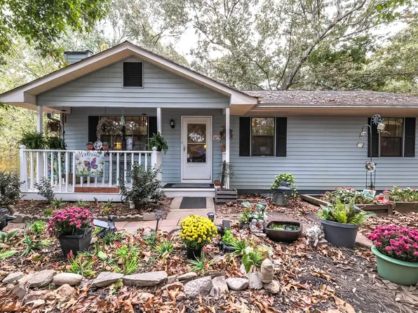 3990 Ridgeland Dr, Douglasville, GA 30135