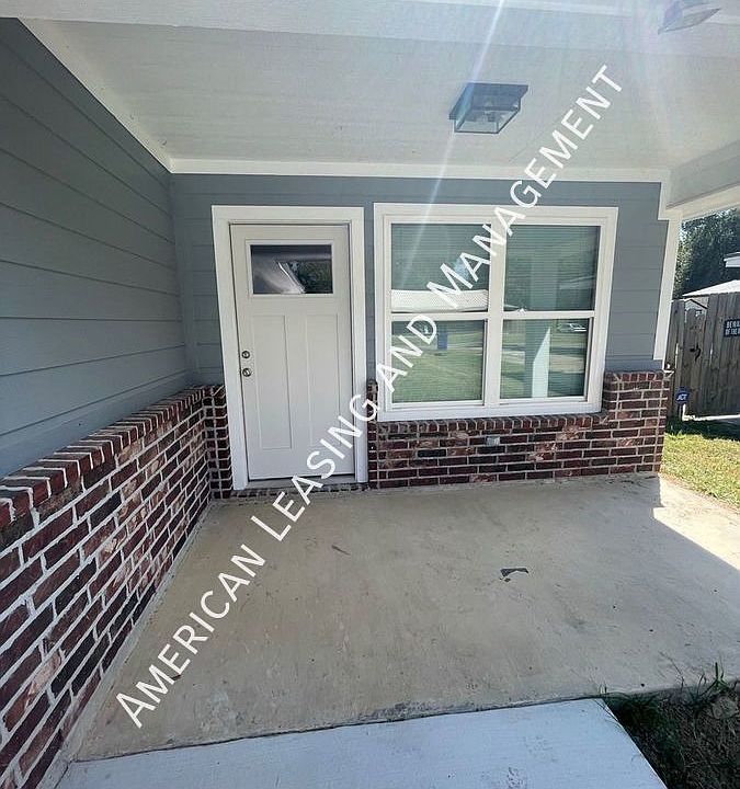 1st image of 131 8th Ave #B