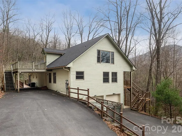 31 Timber Park Dr, Black Mountain, NC 28711