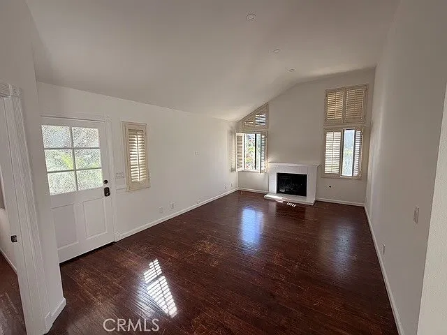 3 bed, 1200 sqft, $4,000 — Photo 4