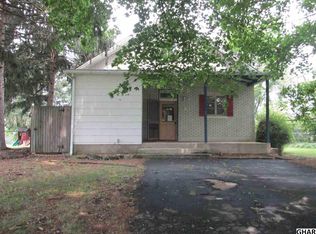 110 Valley View Dr, Mechanicsburg, PA 17050