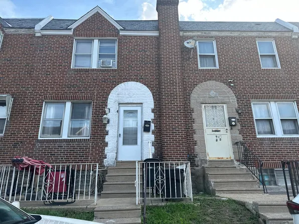863 Carver St, Philadelphia, PA 19124
