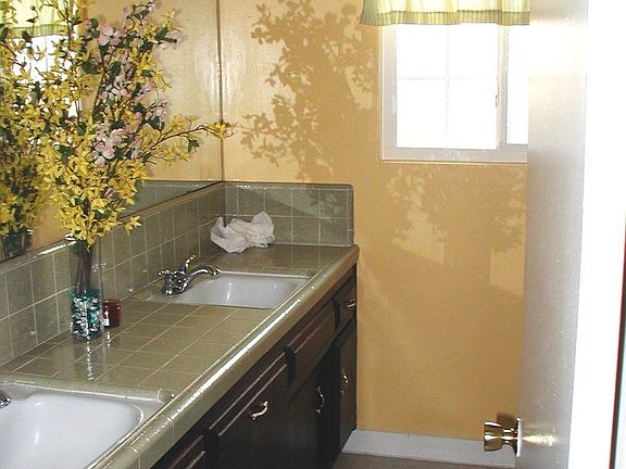 Nice Size Bath w New Tile Flooring