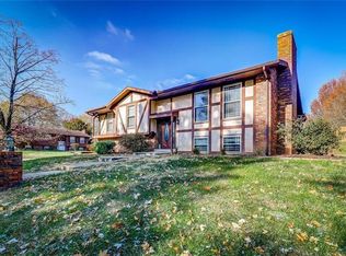801 W Lakeshore Dr, O'Fallon, IL