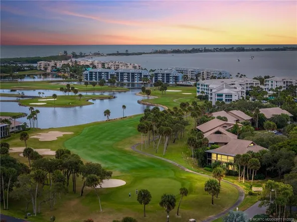 291 NE Edgewater Dr, Stuart, FL 34996