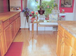 10216 Bushman Dr APT 203, Oakton, VA 22124
