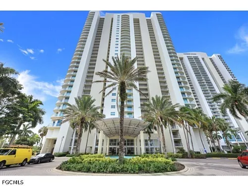 3000 Oasis Grand Blvd Photo 1