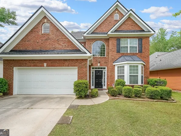 7979 Larksview Dr, Fairburn, GA 30213