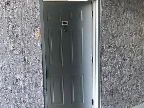 4th image of 15400 SW 284th St #1110