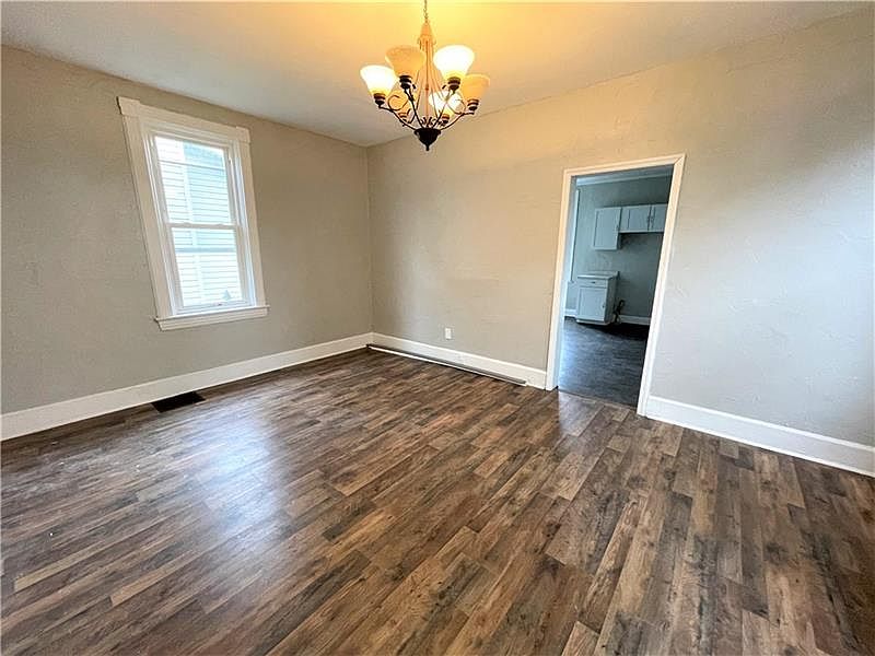 2nd image of 704 Clover Ave