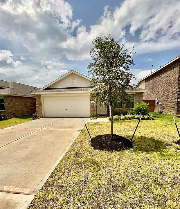 1st image of 1424 Twilight Green Dr