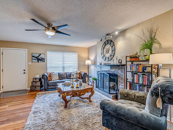 2nd image of 4433 Stanton St #Jt2