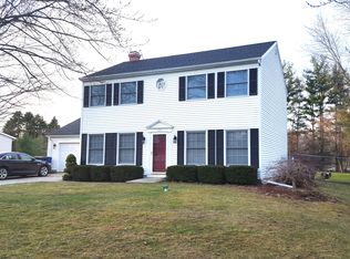 111 Woodview Dr, Valparaiso, IN 46383