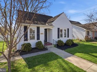 327 Dover St, Manheim, PA