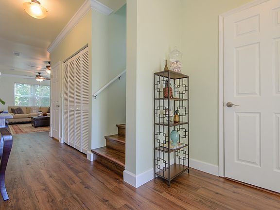 3rd image of 11 Birchwood Dr