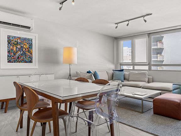 3rd image of 1452 Avenida Magdalena #6D