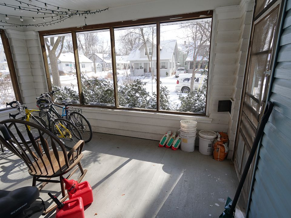 Front Porch looking South at Vilas Ave