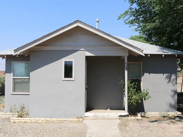 509 San Juan Pl, Farmington, NM 87401