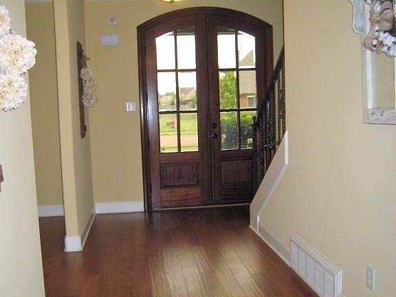 4th image of 1071 Aquila Cir N