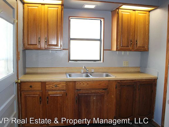 3rd image of 4648 SE 20th St