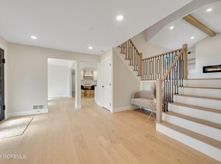 4 Brantford Ct, Marlboro, NJ 07746