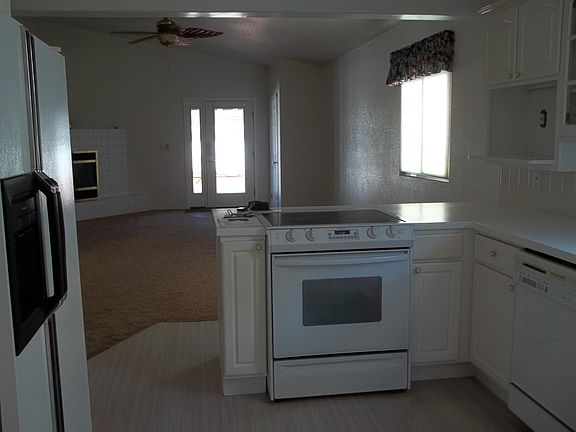 4th image of 2623 2nd Ave