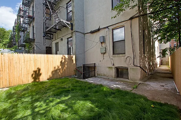 Sold by Corcoran | media 16