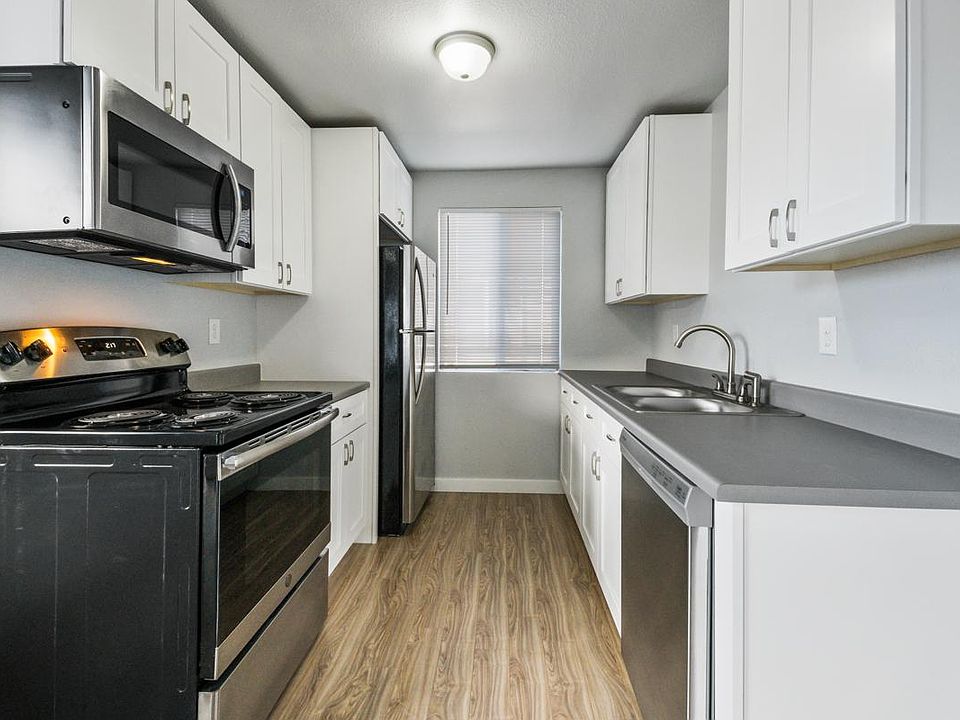 1st image of 3407 92nd St S #3