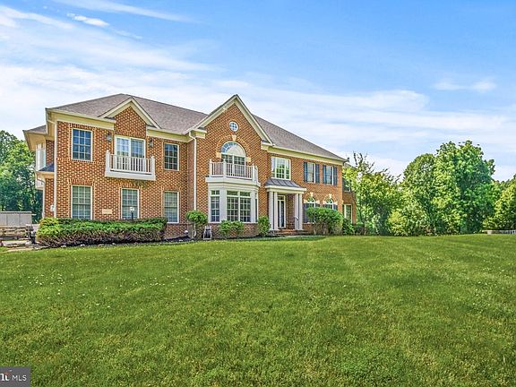 4th image of 16616 Norbeck Farm Dr