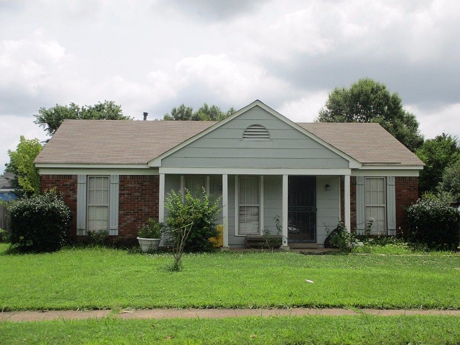 1st image of 2728 Van Leer Dr