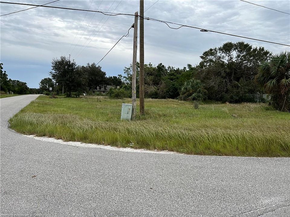 2nd image of 2779 N Pomelo Ave