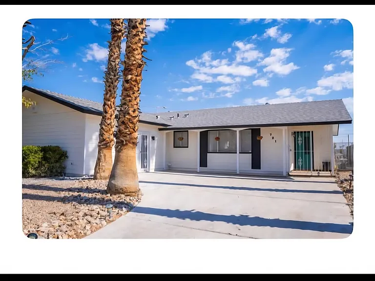 721 Sam Jonas Dr — Photo 1