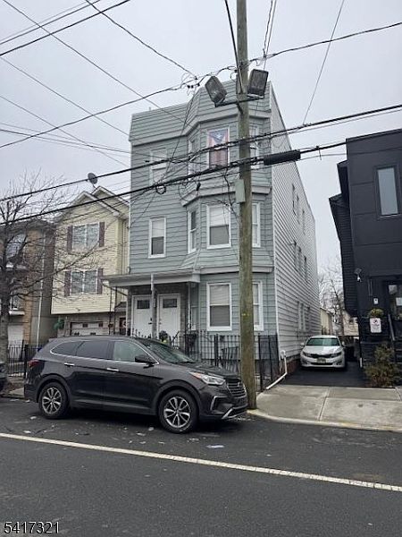 1st image of 743 S 19Th St