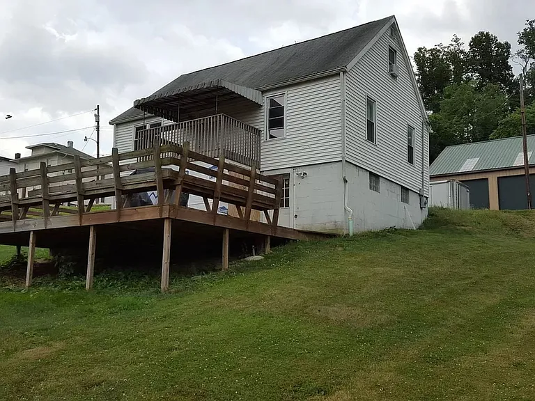 512 Wisconsin Ave — Photo 2