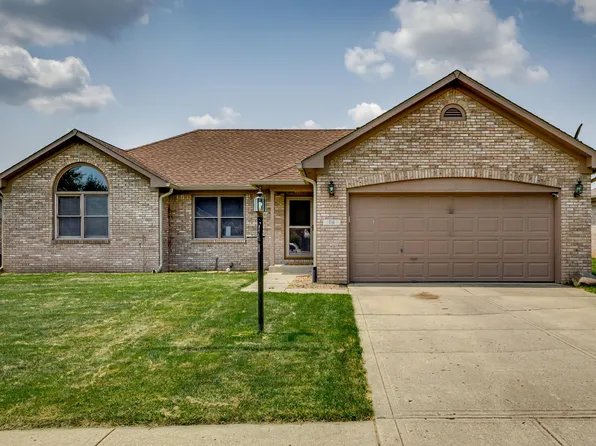 516 Leah Way, Greenwood, IN 46142