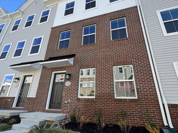 5 Atkins Dr, Bridgeport, PA 19405