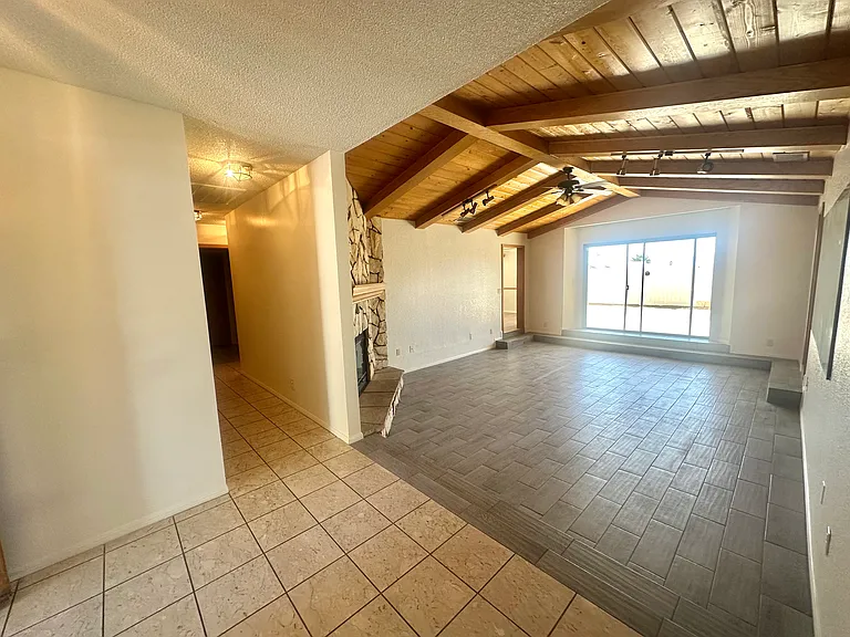 13425 Hidden Valley Rd — Photo 4