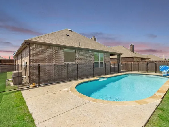 606 Ivy Ln, Nevada, TX 75173