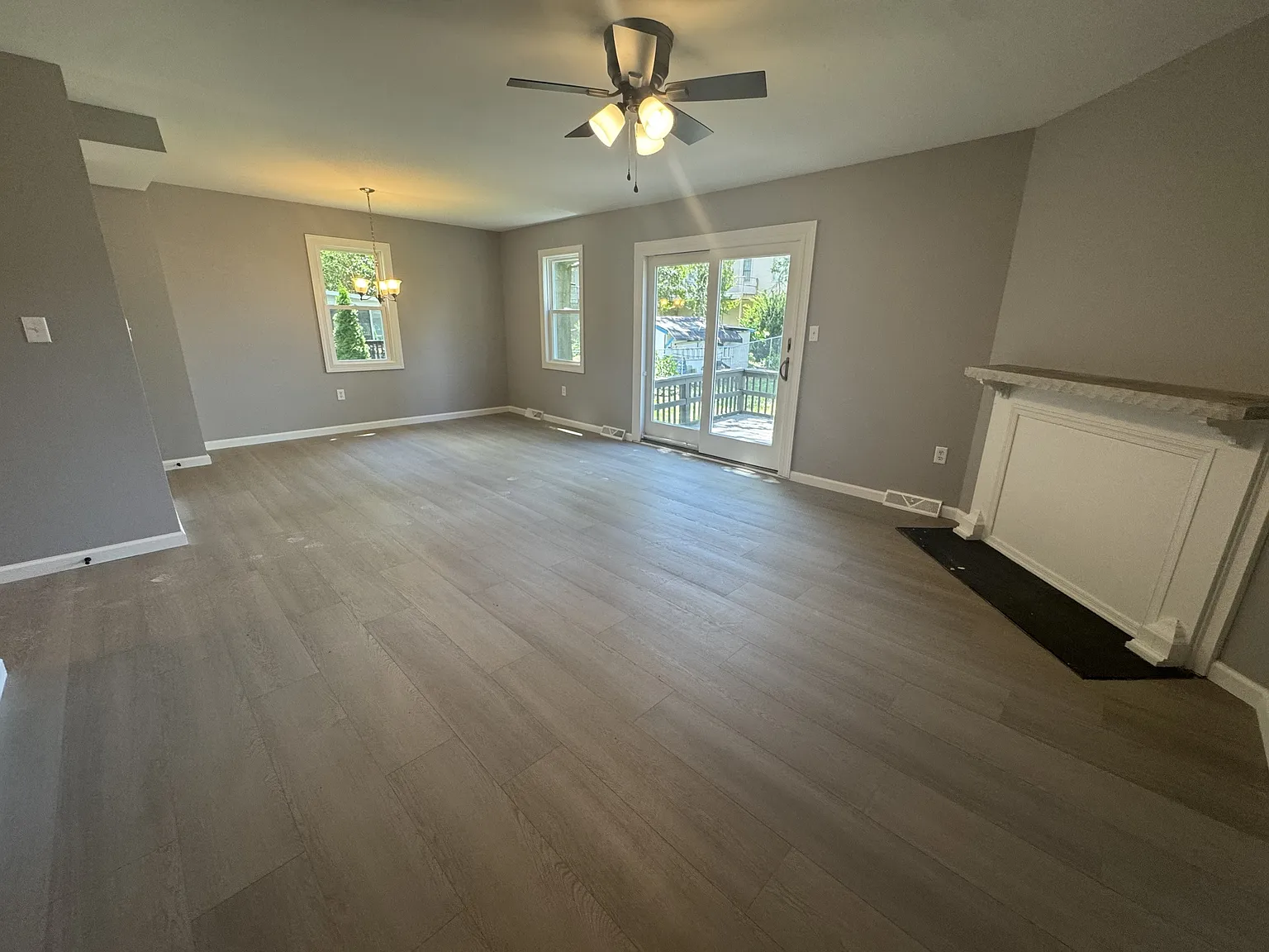 842 A Woodcrest Dr. - 1 — Photo 4