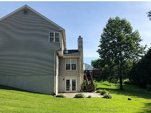 2nd image of 300 S Shaffer Dr