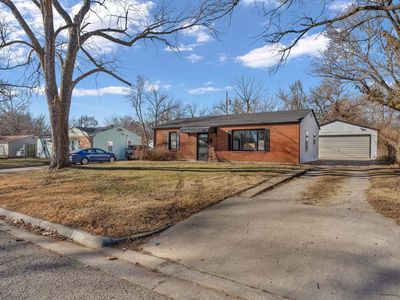 2205 SW Winterwood Ln, Topeka, KS, 66614