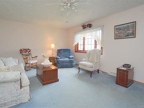 4th image of 6073 Wallace Ave
