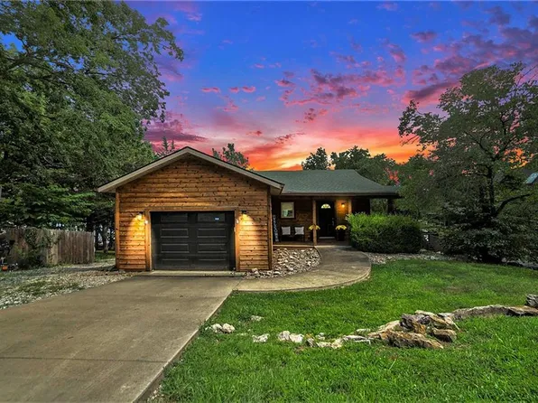 205 W Sugar Lake Dr, Mound City, KS 66056