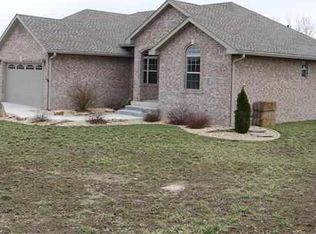 19374 Stone Meadow Trl, Warsaw, MO 65355