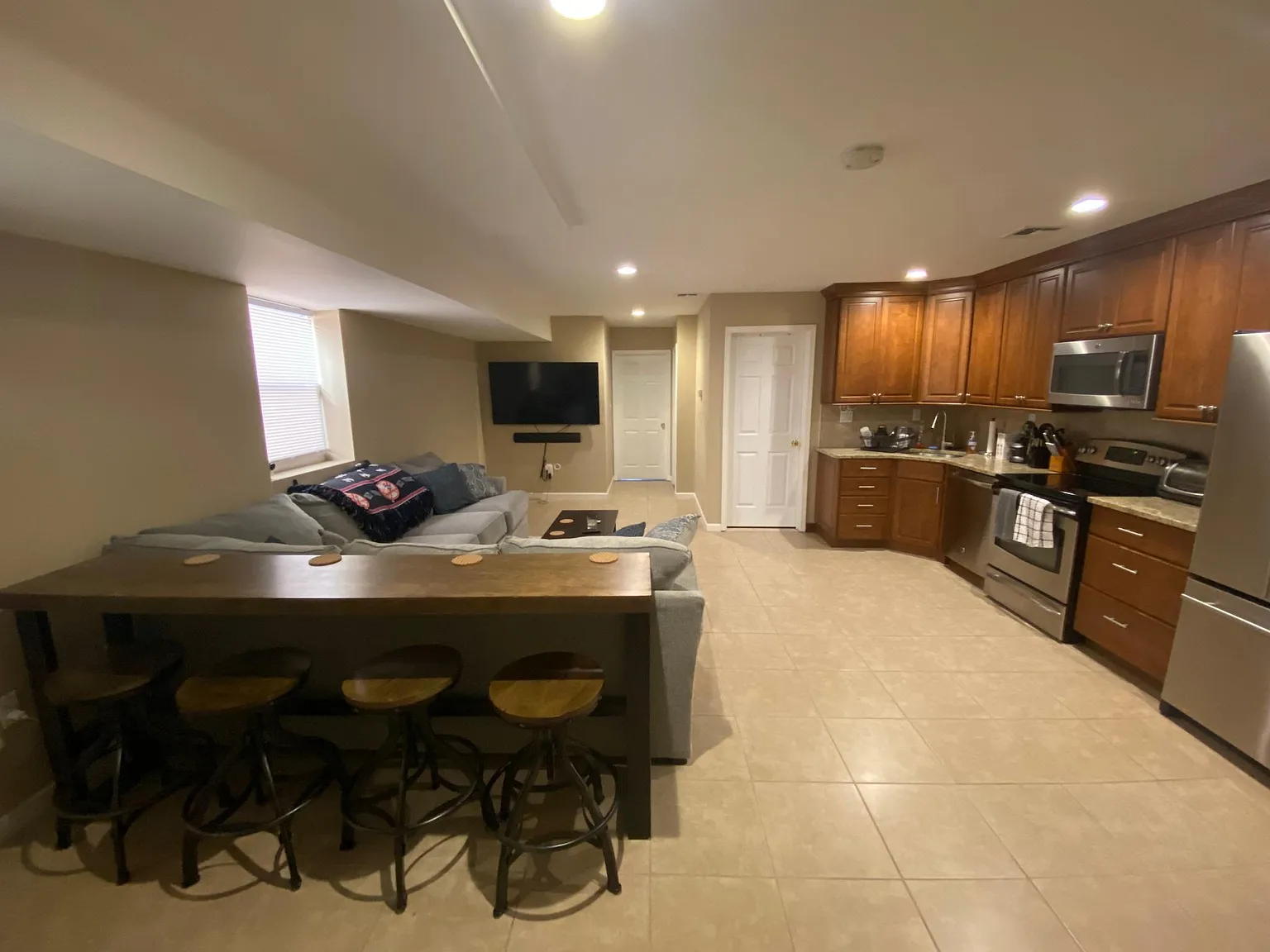394 Virginia Ave — Photo 2