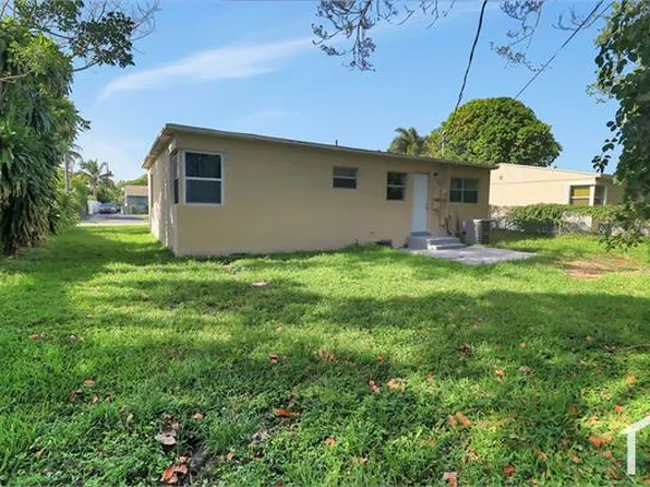 3020 NW 7th St, Pompano Beach, FL 33069