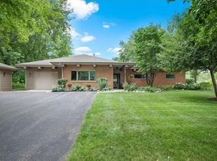 16671 Creekside Ln, Minnetonka, MN 55345