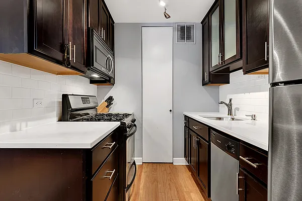 Rented by Cooper & Cooper Real Estate | media 40