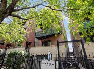 21 E 26th St APT 3, Chicago, IL 60616
