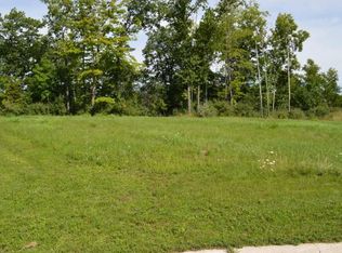 275 Lost Ridge Ct, Green Bay, WI 54302